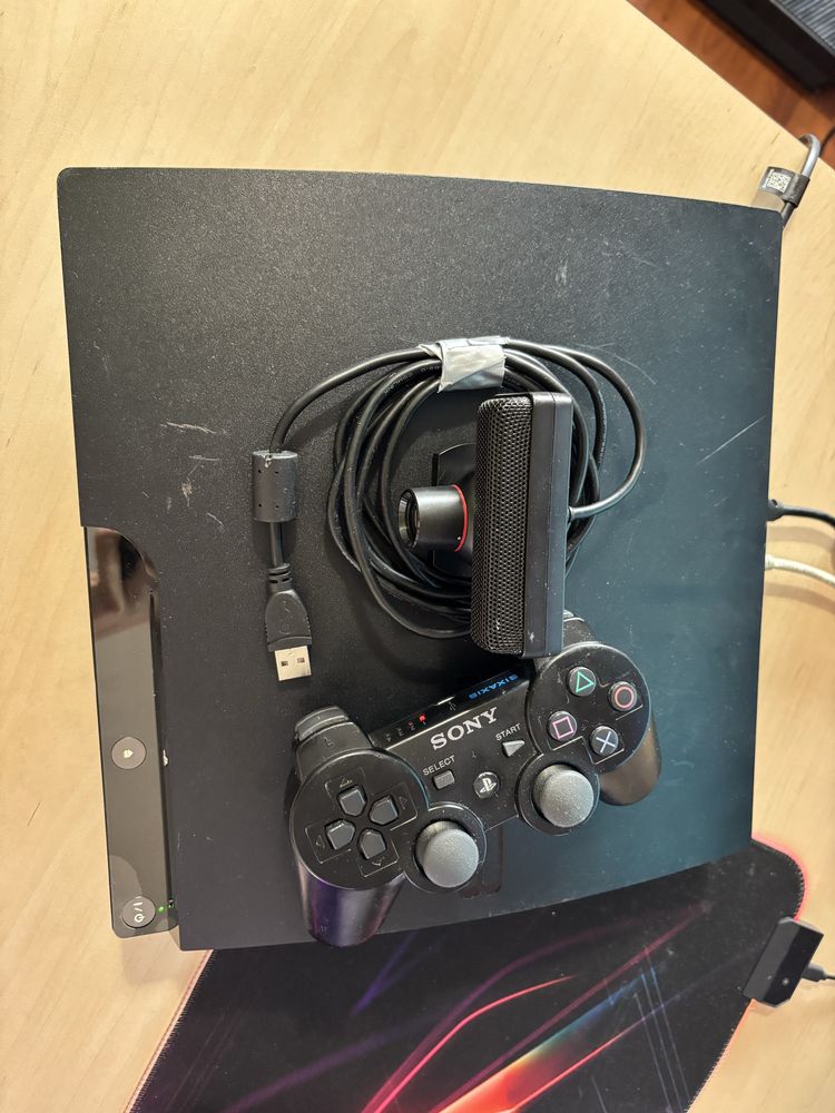 Playstation 3 slim, modat Hen, hdd 500gb, camera inclusa
