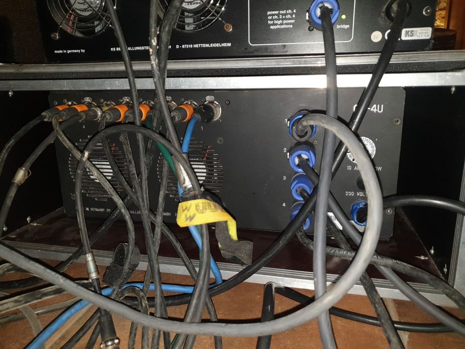 Amplificatoare Mosfet KsAudio CA4U 4canale/4x1000w cu modul controler