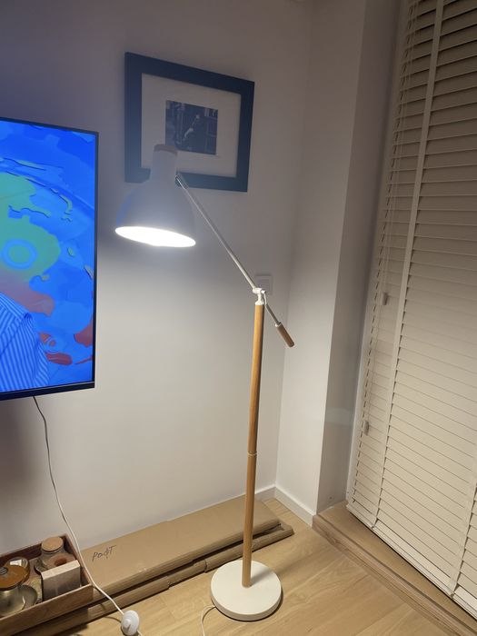 Бяла лампион - дърво и метал