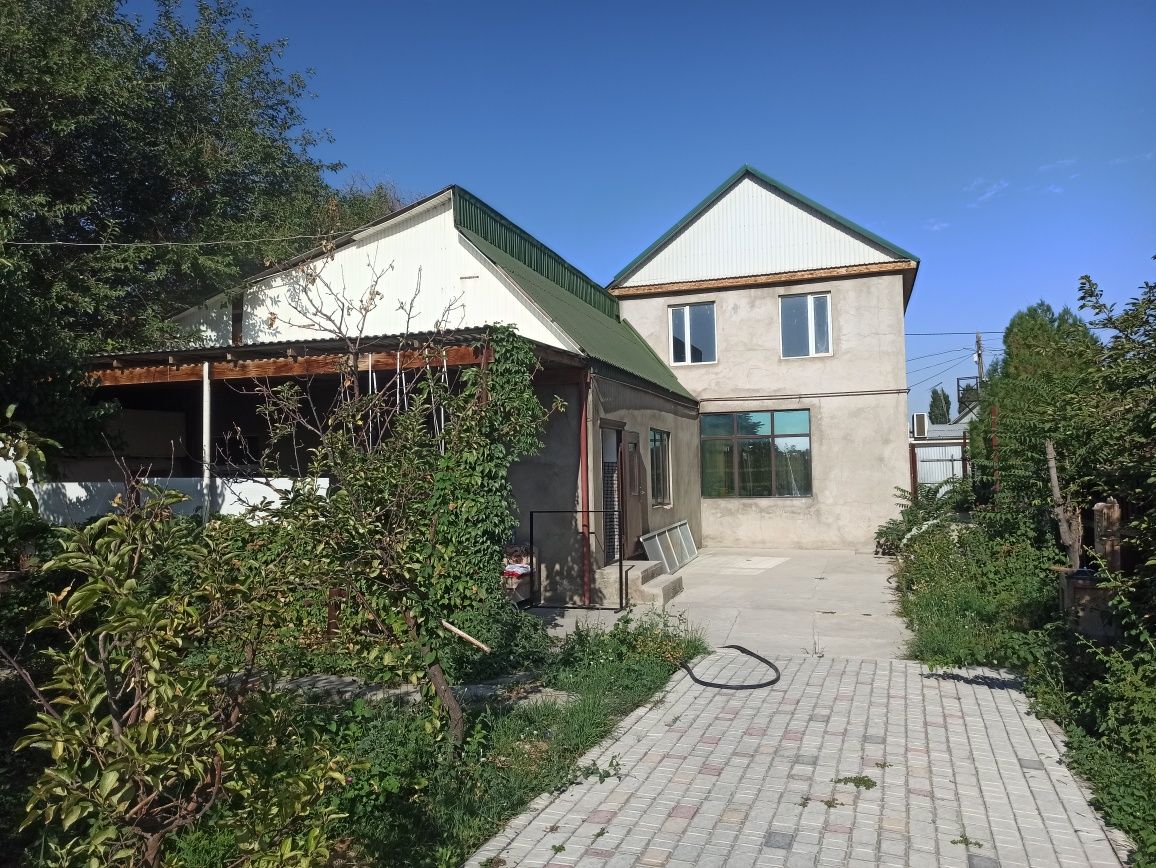 Дом в тихом районе