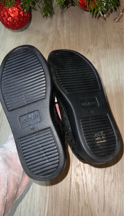 Sneakersi cu pietre Nine West