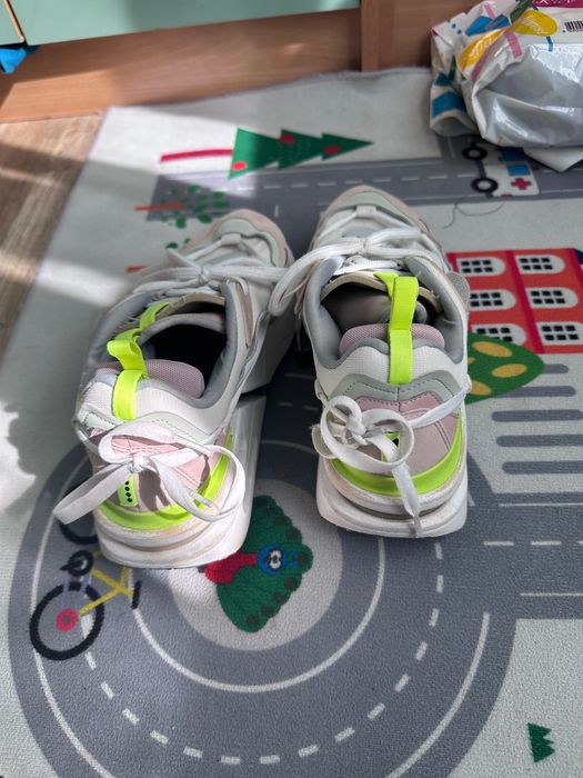 Дамски маратонки nike