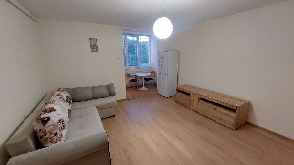 Garsonieră de închiriat