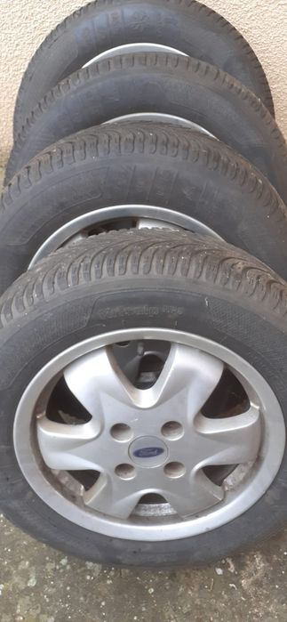 Jante aluminiu Ford cu tot cu cauciucuri 95/60 R15