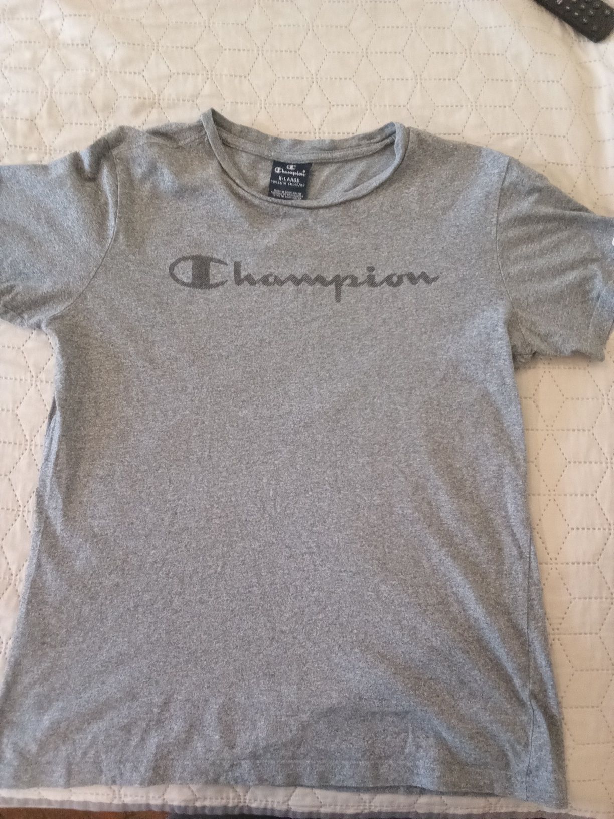 Champion,сива тениска, размер до 158 см