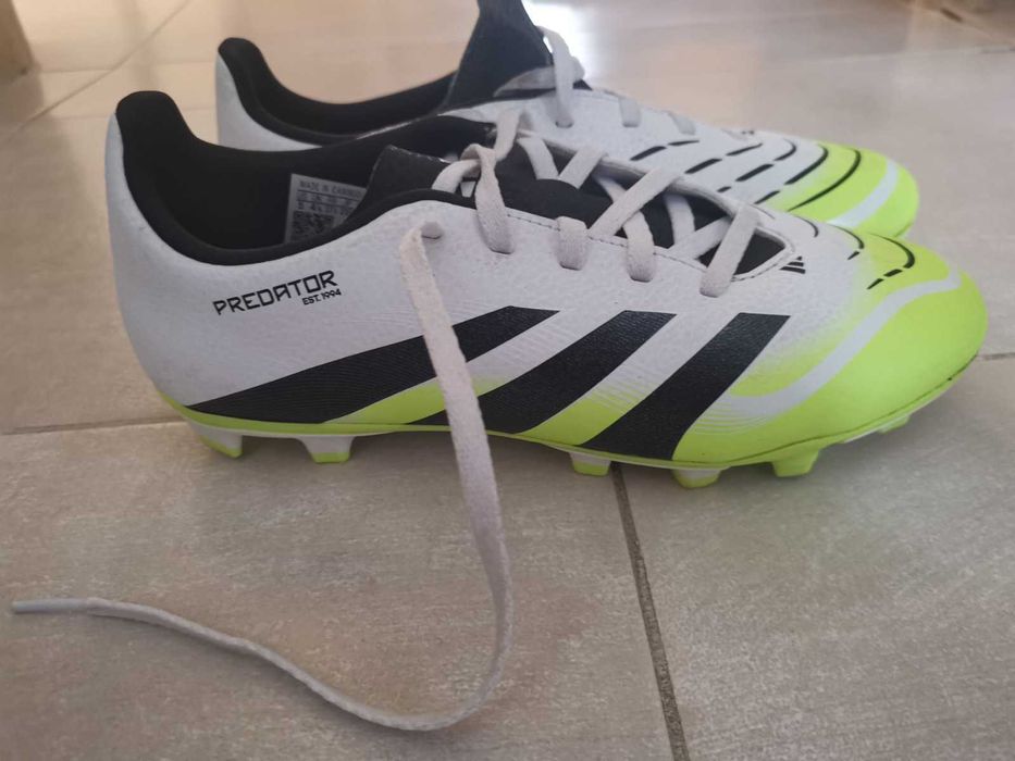 Бутонки Adidas,  в прекрасно състояние, обувани няколко пъти, 37 1/3