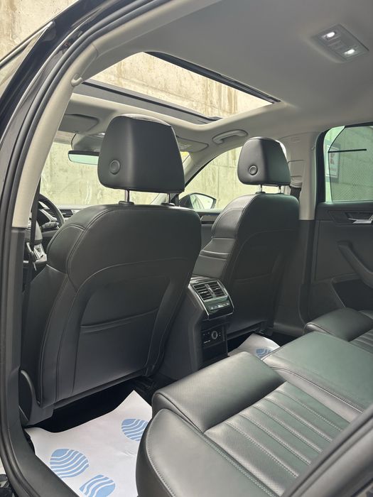 Skoda Superb Laurin&Klement/Panoramic/Cutie Automata DSG/Ambientale