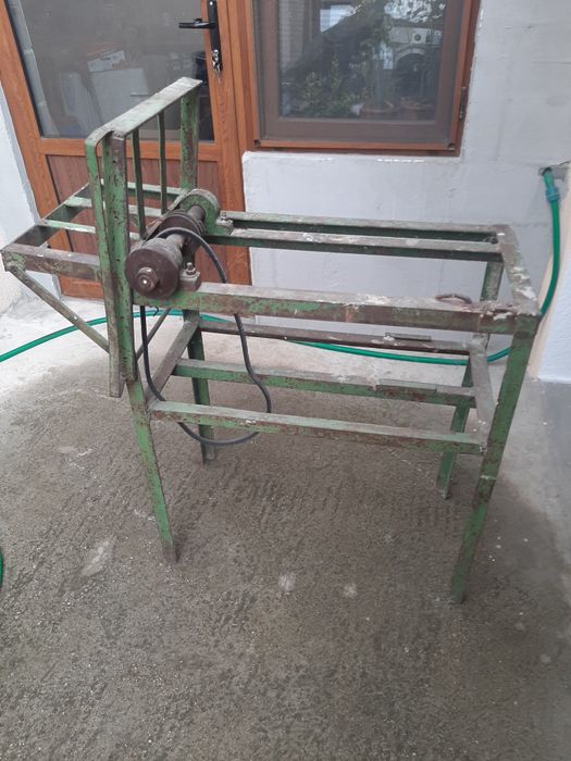 Стойка за циркуляр