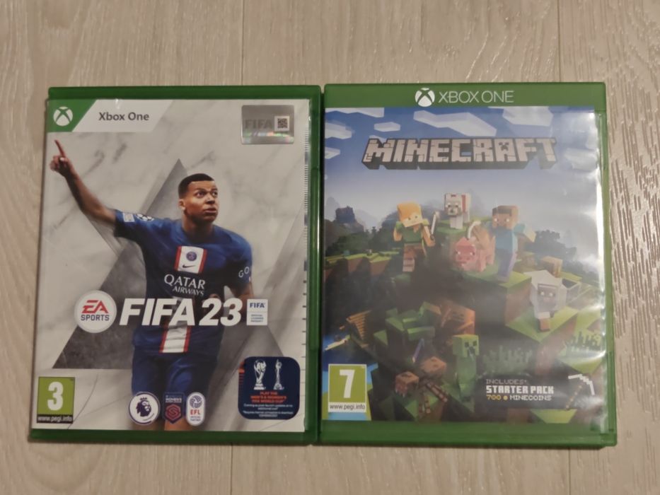 Vând jocuri Xbox FIFA 23 și Minecraft