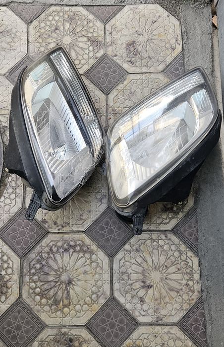 продаю фары на орландо