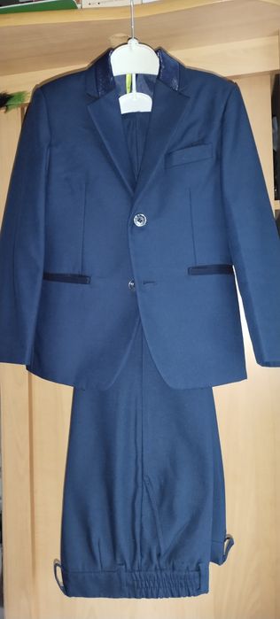 Продам костюм 4-ка. 8 тыс