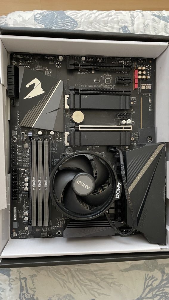 Дъно, Ryzen 5 5600x, 28гб RAM