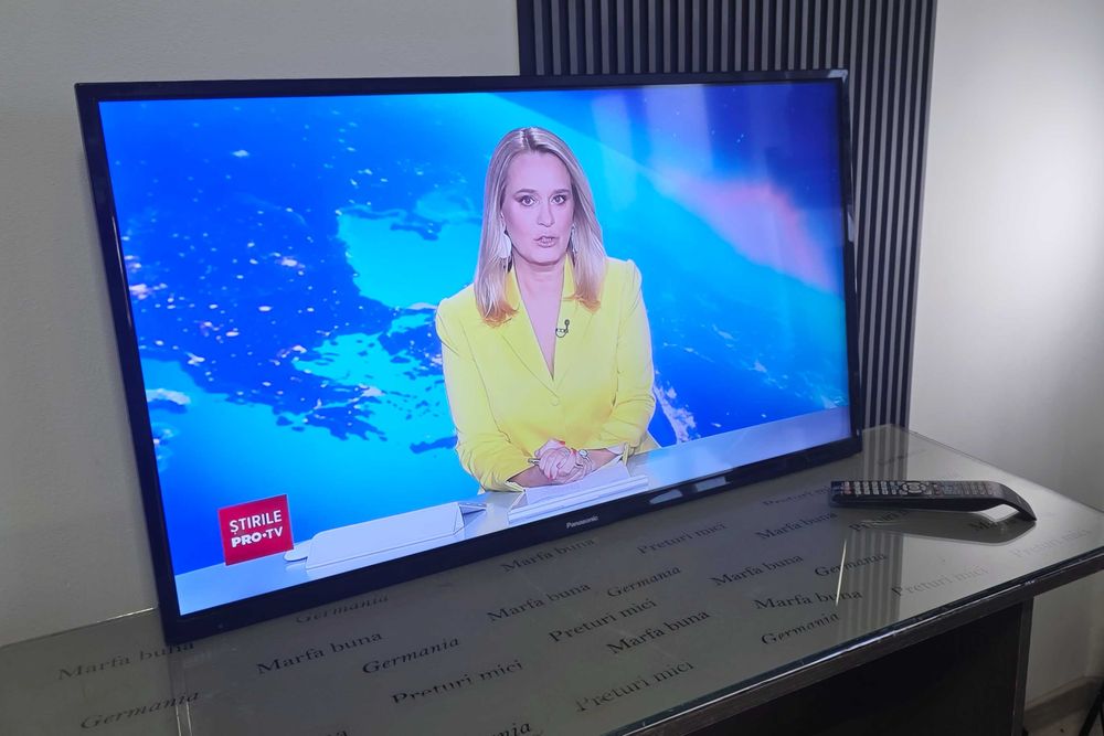 Televizor led - Panasonic TX-40CW304 - 40 inch/102 cm - impecabil