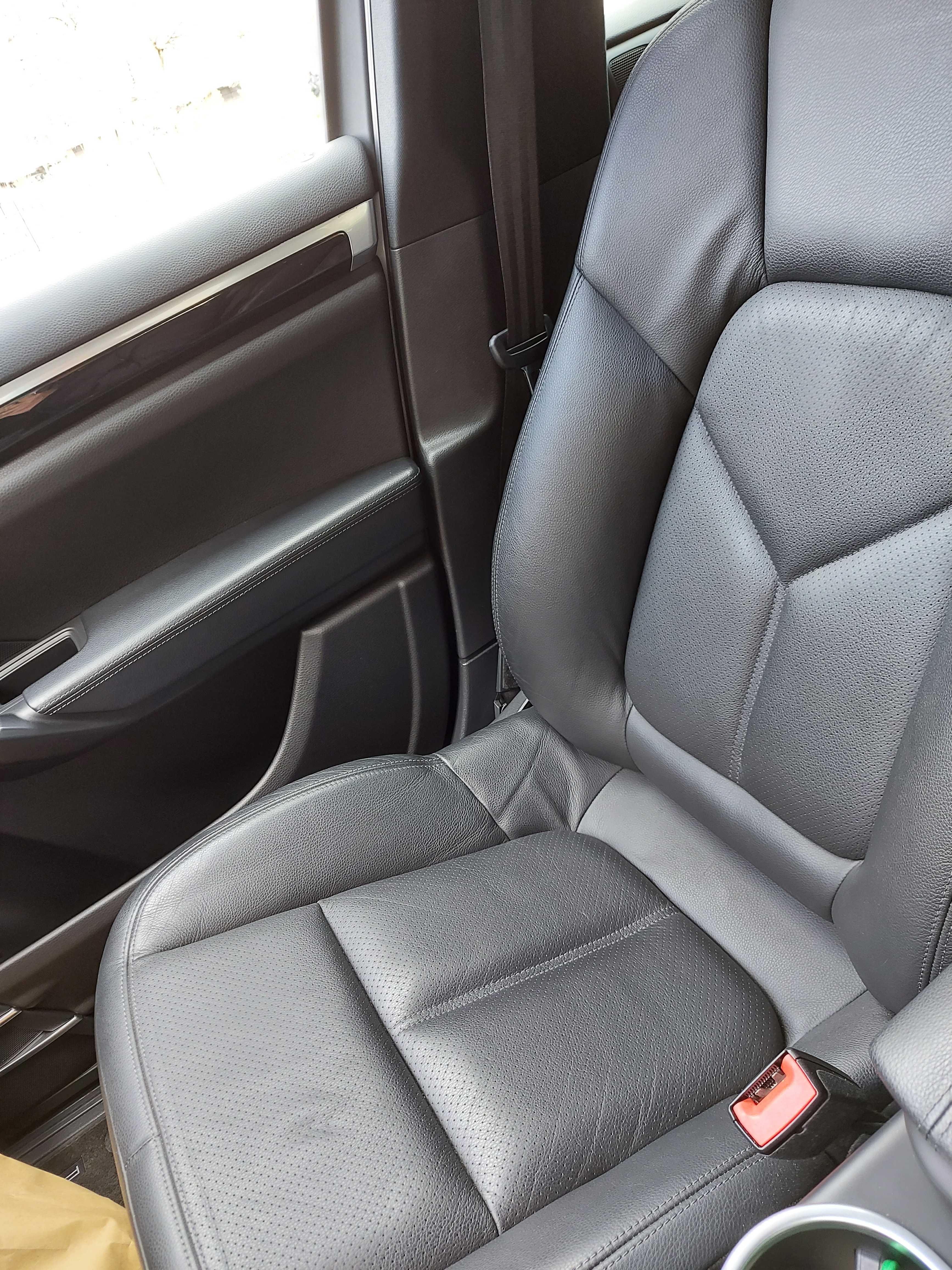 Porsche Cayenne 958