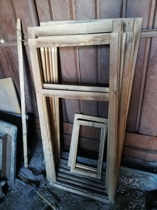 Рама деревянная новая, полный комплект на зал