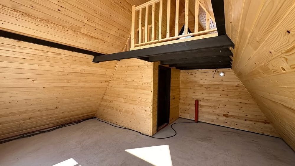 Casute si cabane A-frame din lemn