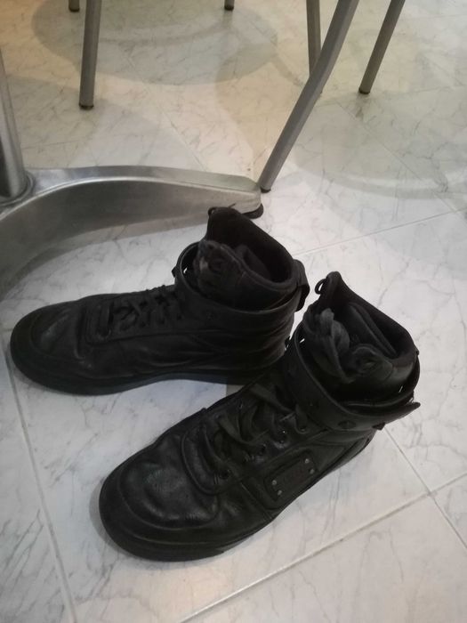 Дамски спортни боти