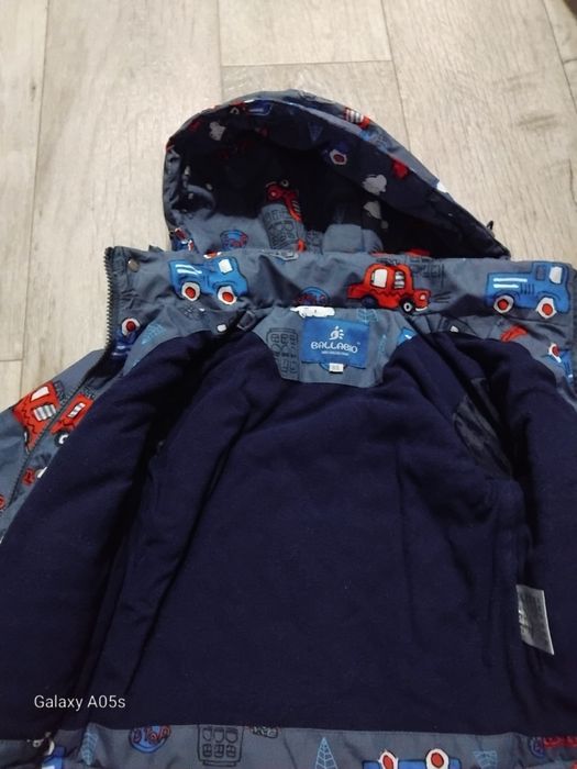 Куртка демисезонная