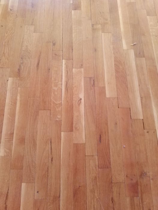 Продавам естествен паркет 18 квадратни метра