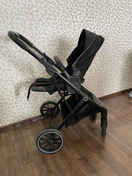 Коляска детская с перекидной ручкой