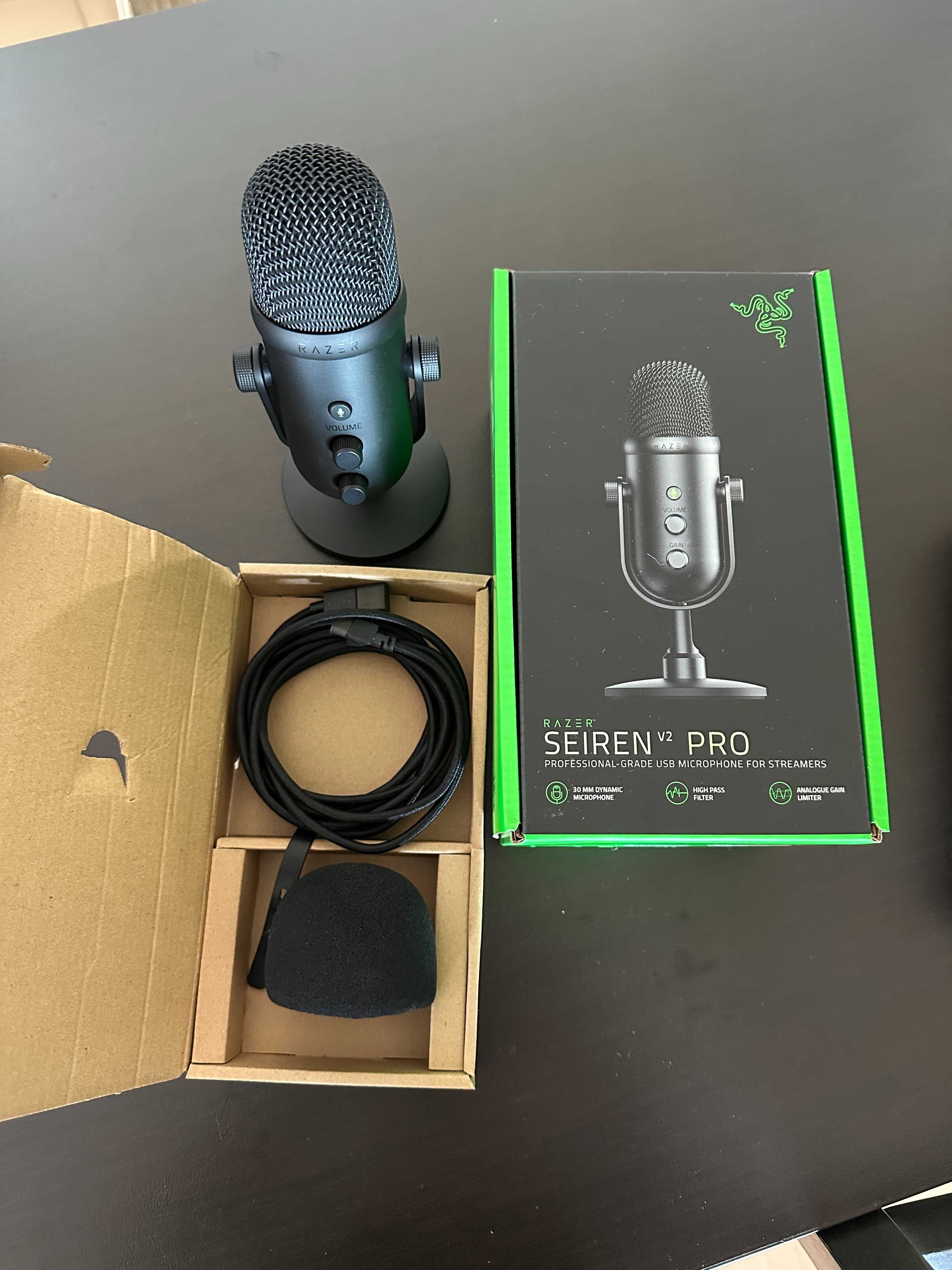 Микрофон Razer Seiren V2 Pro