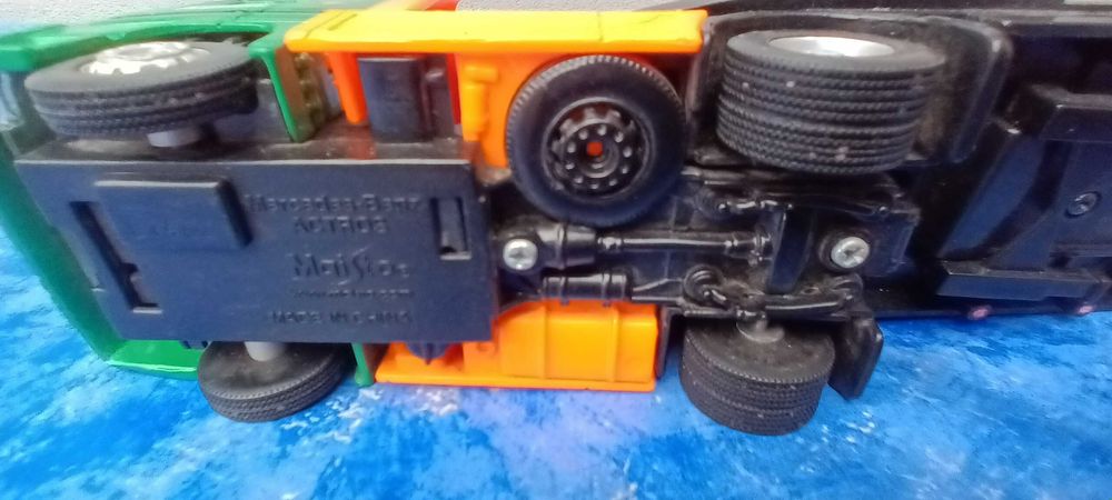 **Polizei Mercedes | macheta camion transportor | 28.5*7*8 cm