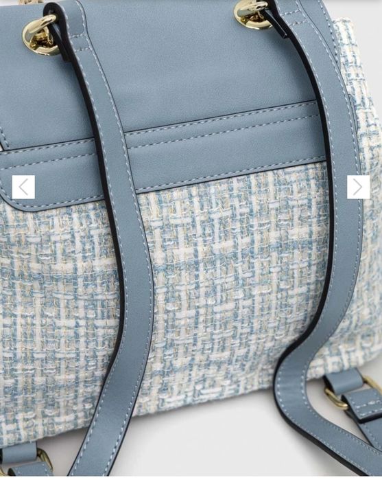 Раница Guess в синьо