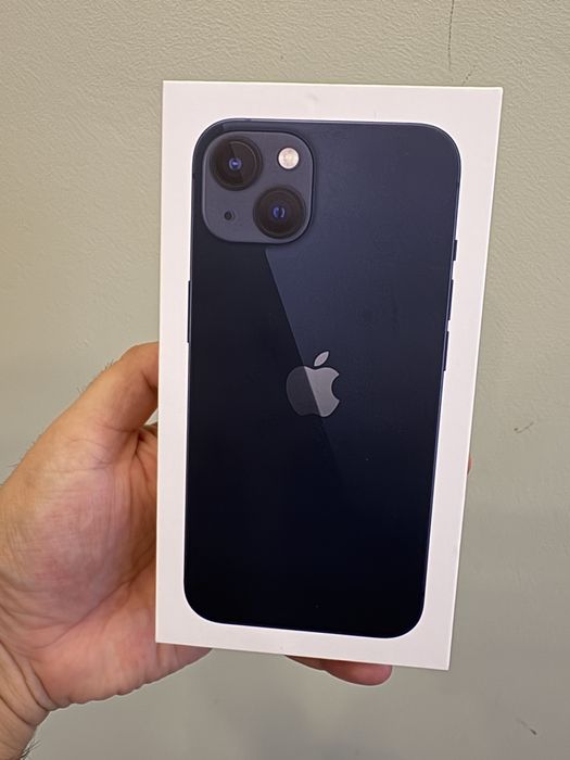 Cutie iphone 13 negru pentru resalle