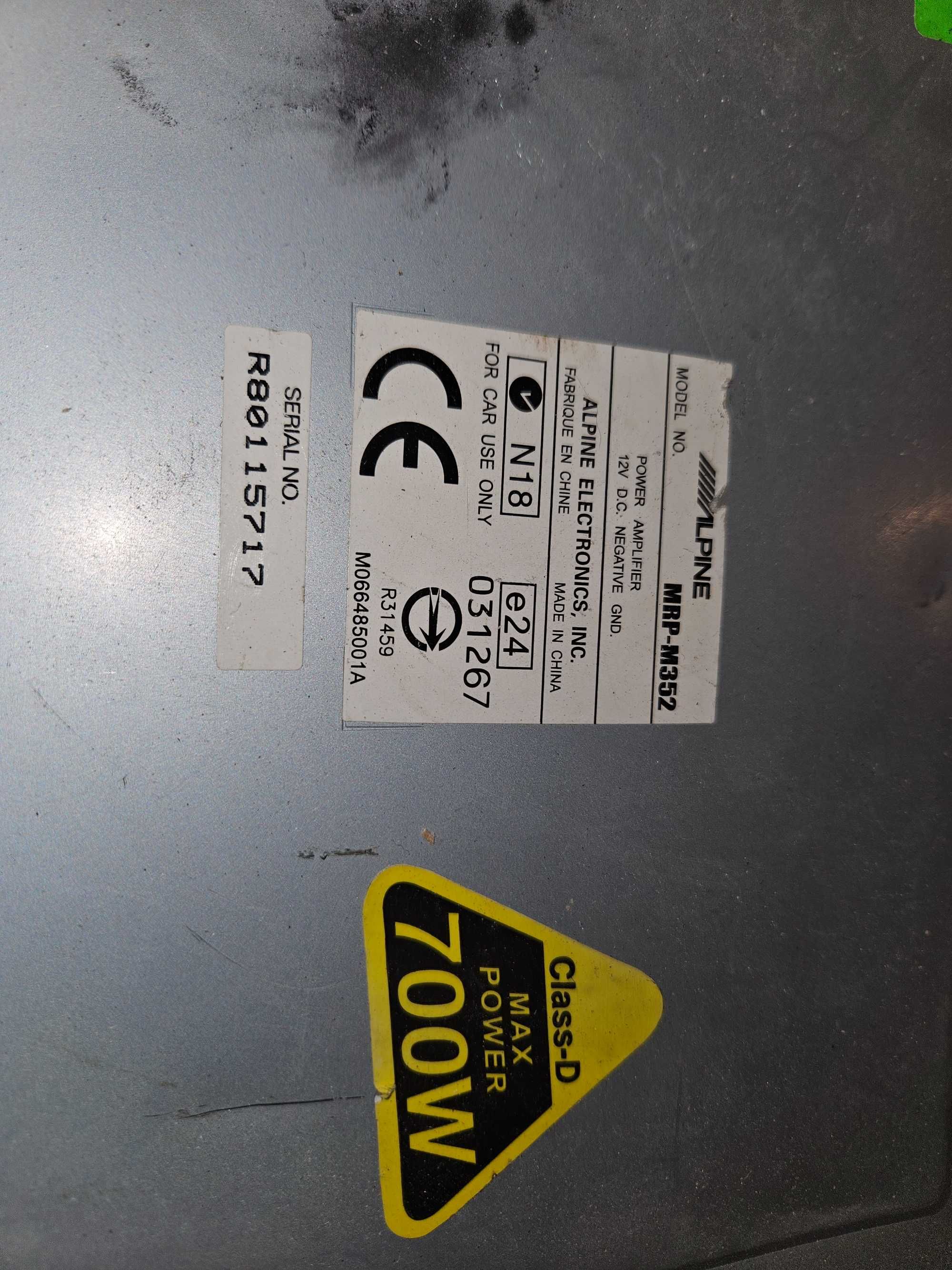 Усилвател Alpine MRP-M352 - 700W + комплект кабели за монтаж