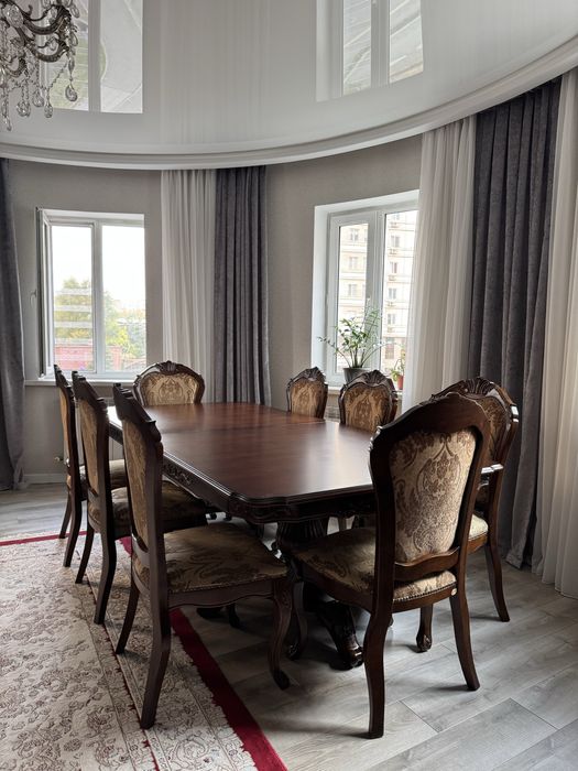 Мебель для гостиной из красного дерева