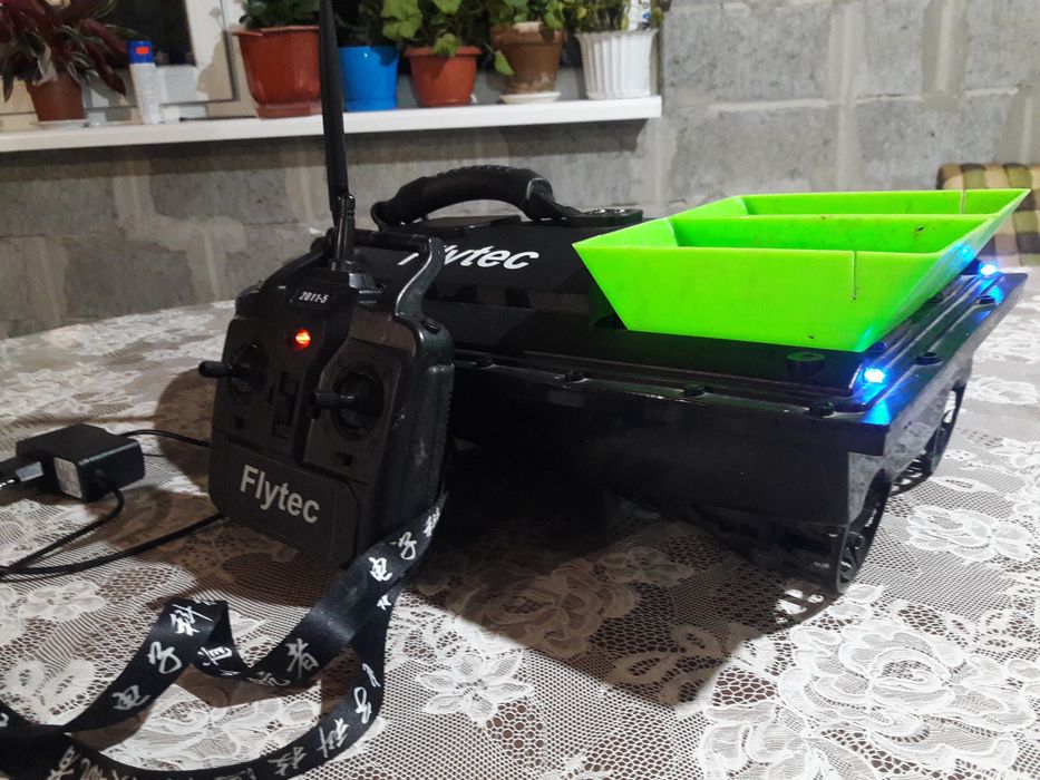 Flytec лодка за захранка Шаранджийска и др.