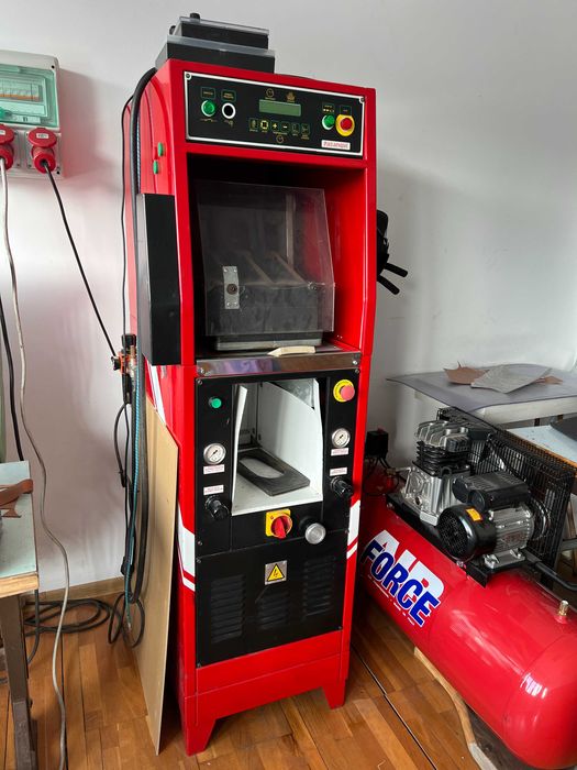 Presa talpa, Pasanqui S-501, Utilaj incaltaminte