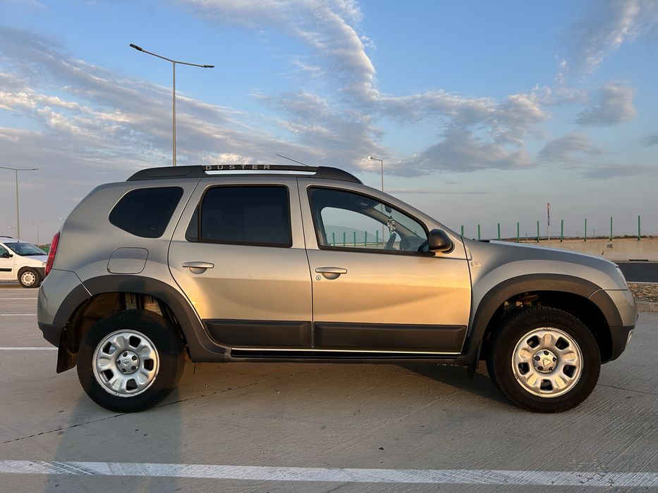 Dacia Duster 1.5 dCI, 90 cp, an 2013, 250000 km reali