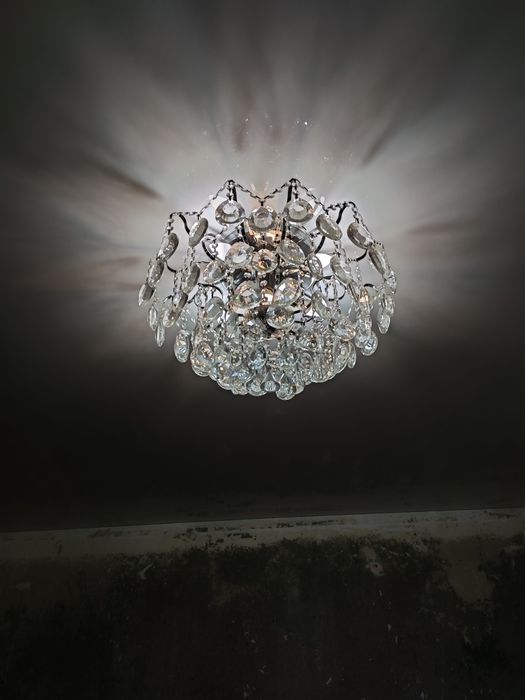 Люстра с 5 лампочками