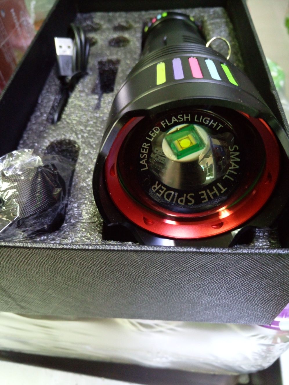 Lanterna puternica cu led laser de vanzare