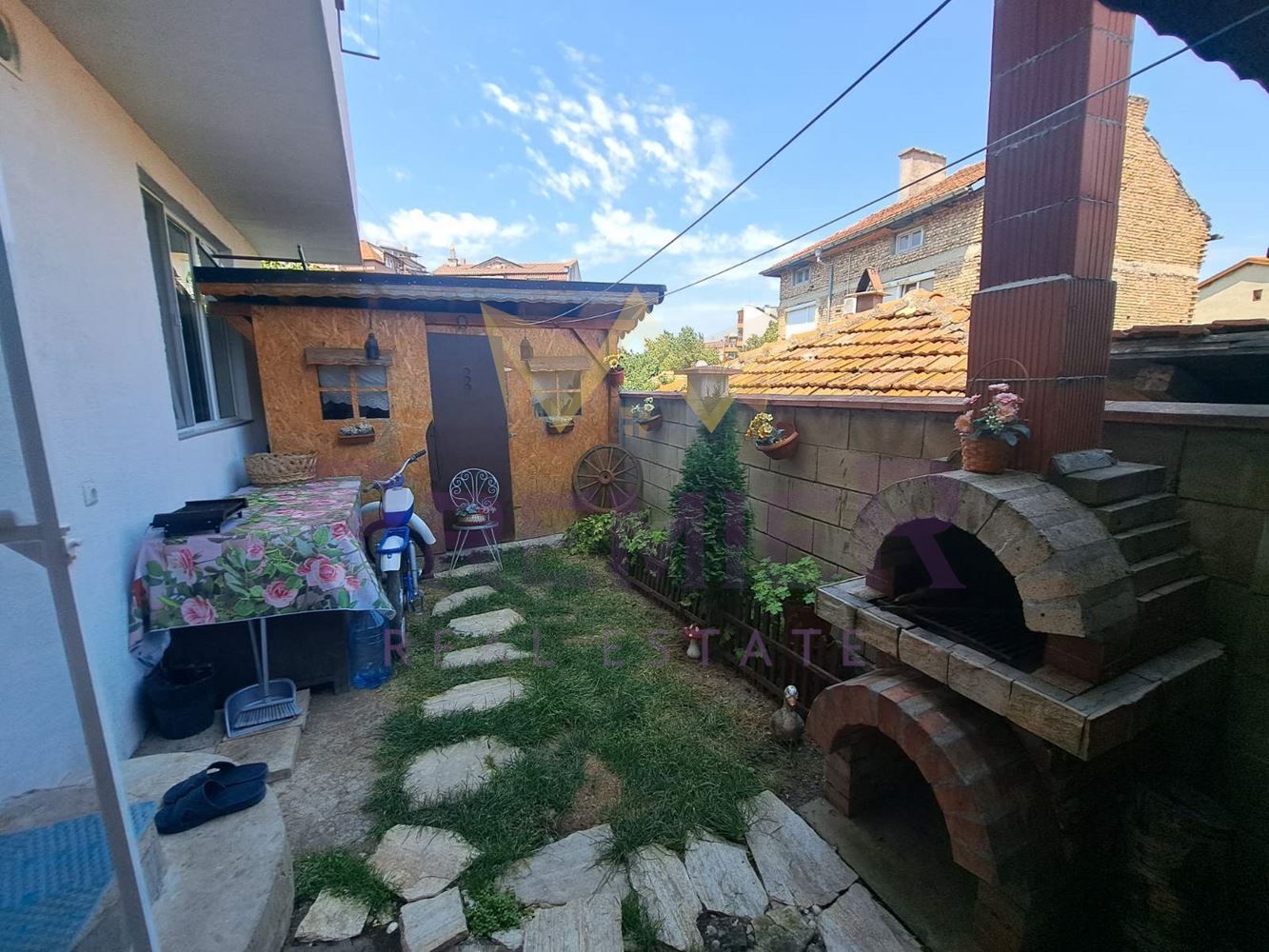 Етаж от къща в Варна,Аспарухово