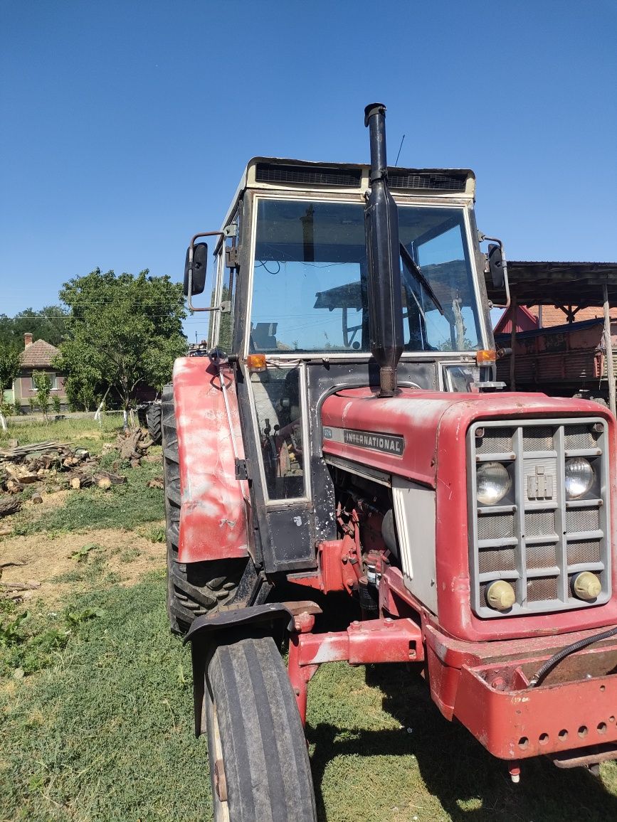 International 574