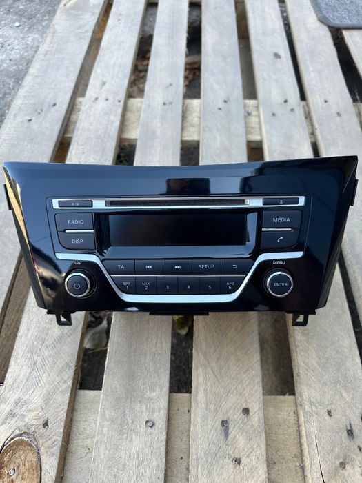 Casetofon Nisaan Qashqai