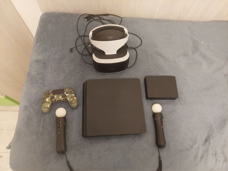Vand PlayStation 4 +1 controller+kit VR  complet +10 jocuri