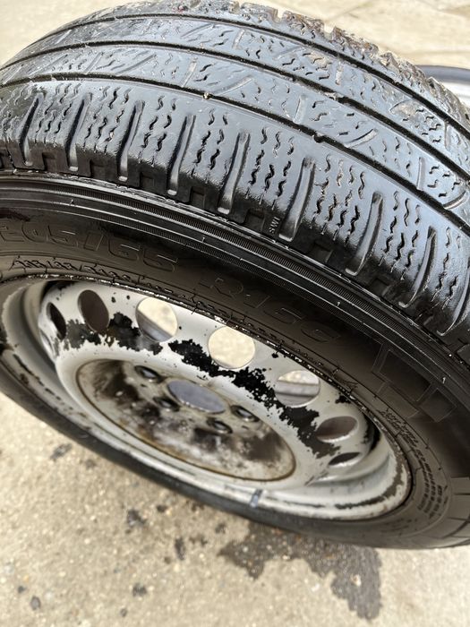 Roți de iarna mercedes vito 205/65 R16 c