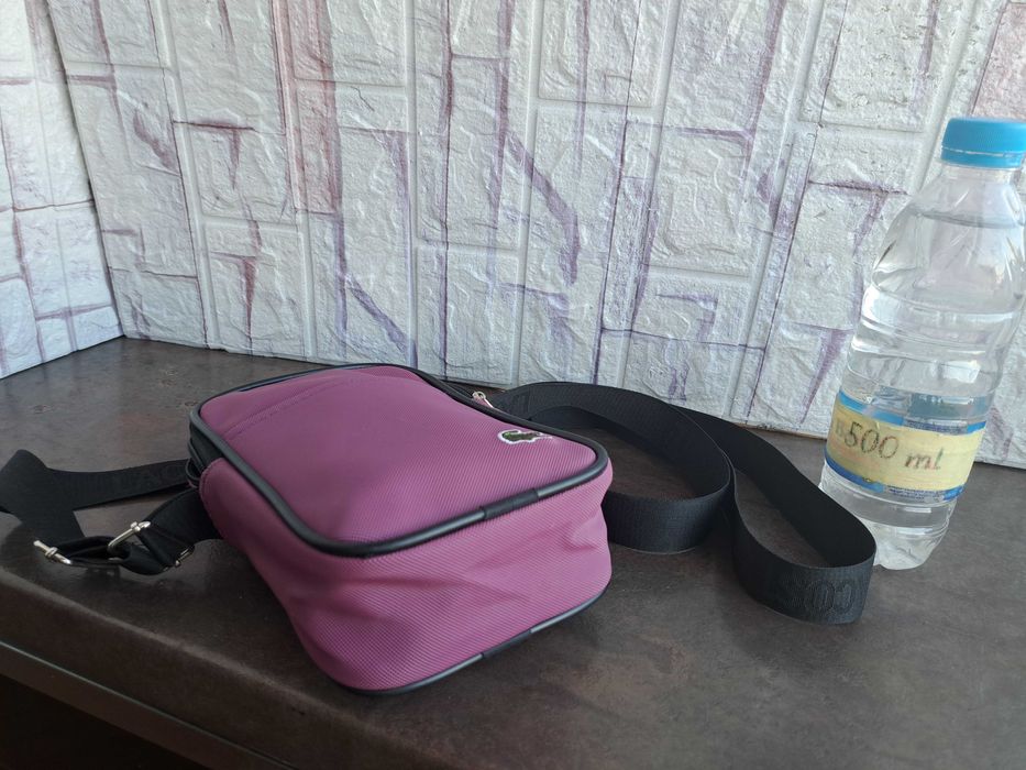 дамска чанта,малка лилава чантичка Lacoste,лакоста