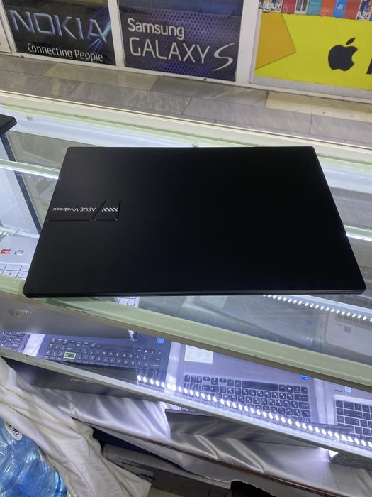 Asus i7 13 yangidek 1 kun ishlagan