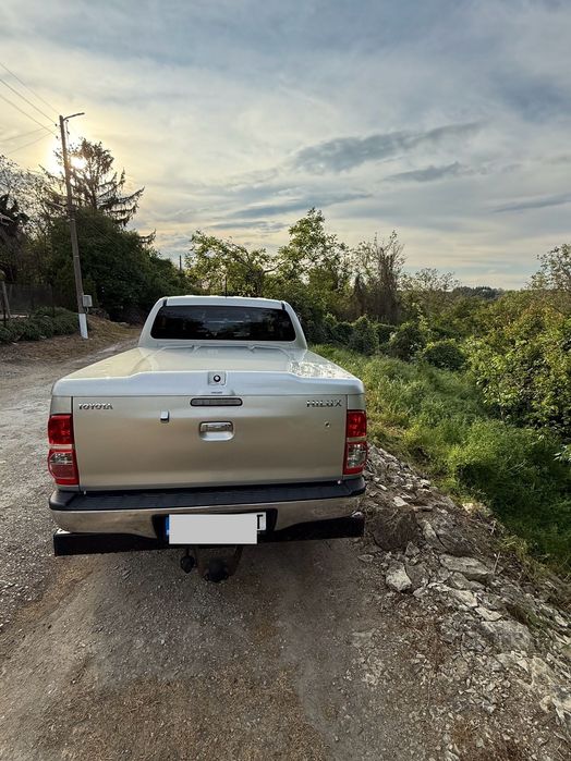 Тойота Хайлукс ТОП