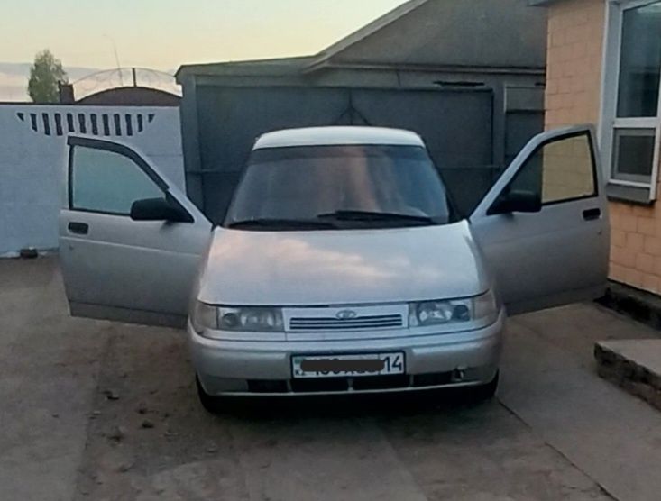 Продам ваз2110 панель Богдан