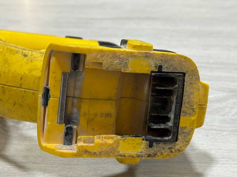 Акумулаторен перфоратор DEWALT DCH133 / без батерия и зарядно