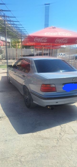 Sotiladi holati yaxshi mashina BMW E36