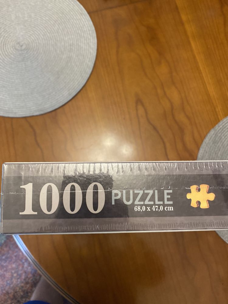 Vând puzzle 1000 piese sigilat cu Castelul Sturdza