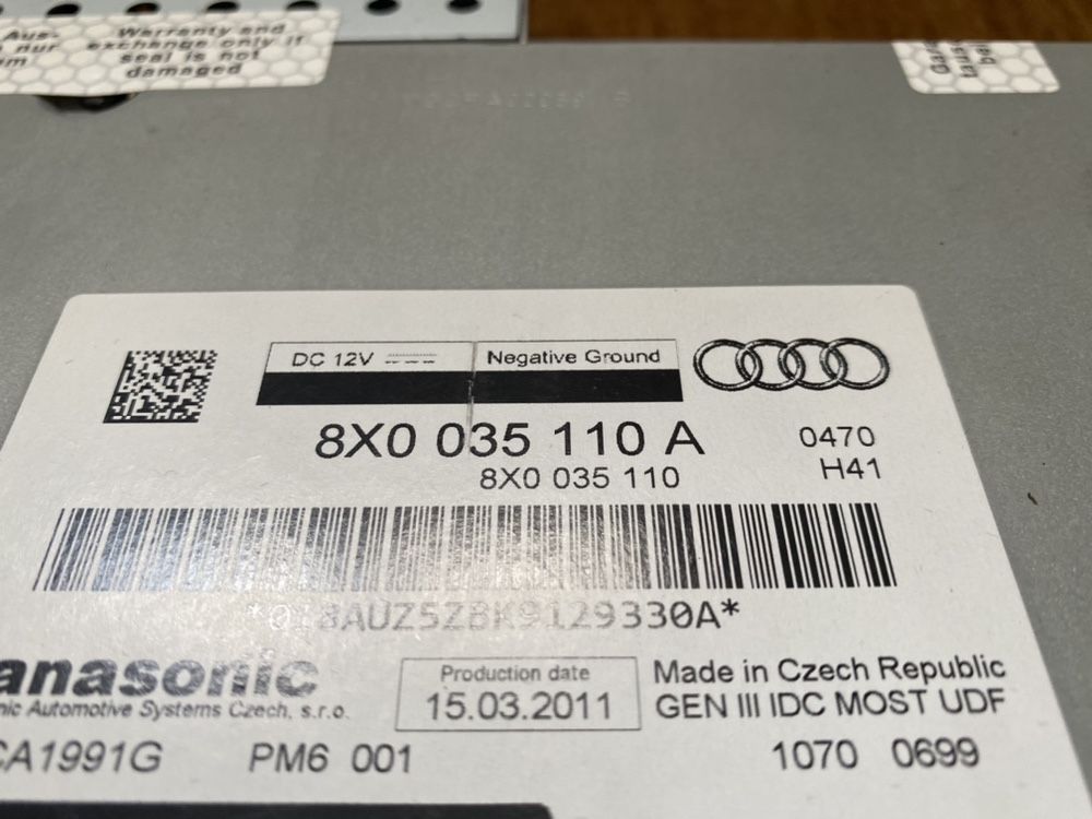 Magazie CD Audi A4 A5 A6 A7 A8 Q5 : 8X0035110A