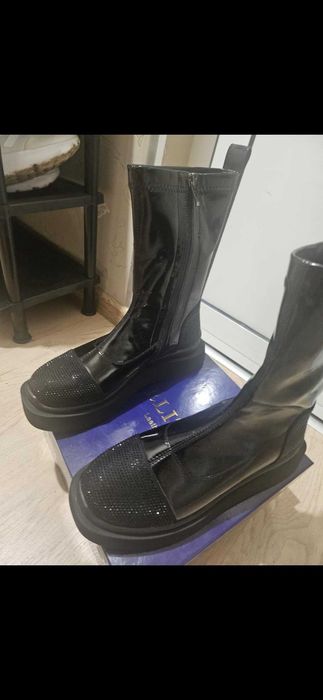 Нови боти естествен лак с камъчета