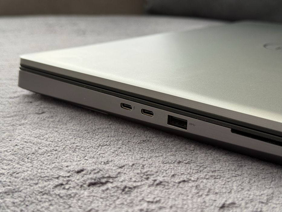 17.3’FHD IPS/RTX A5000 16GB/Dell Precision 7760/i9-11950H/64GB/1TB